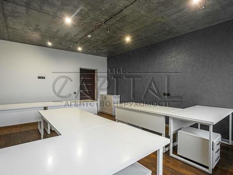 комерційна за адресою Срібнокільська вул., 1