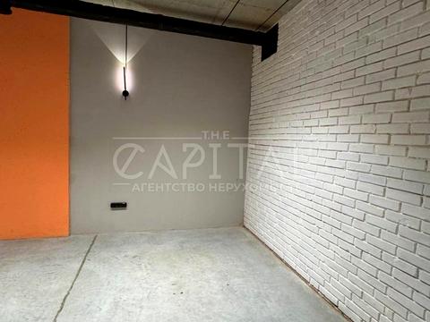 комерційна за адресою вул. Центральна, 19