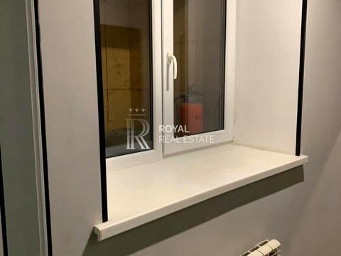 комерційна за адресою Малопідвальна вул., 218