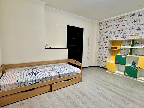 квартира за адресою Олени Пчілки вул., 8