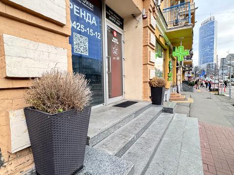 комерційна за адресою Басейна вул., 15