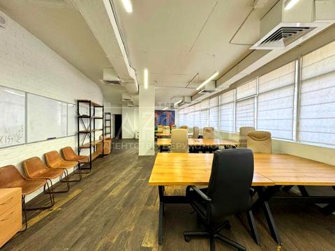 коммерческая по адресу Леси Украинки бульв., 23