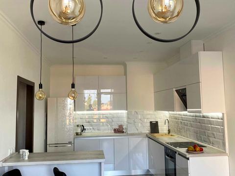 квартира за адресою Літературна вул., 8