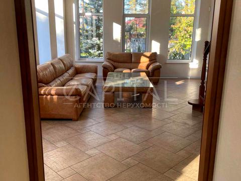 будинок за адресою Київська вул.