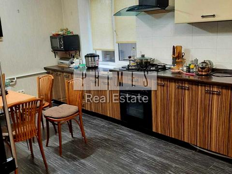 будинок за адресою Лютнева вул.