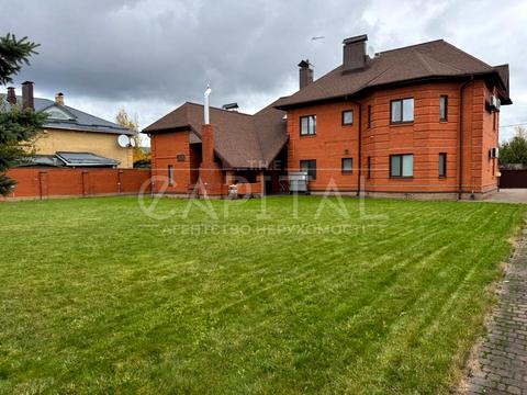 будинок за адресою с. Нові Петрівці, Чубинського вул., 2