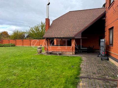 будинок за адресою с. Нові Петрівці, Чубинського вул., 2