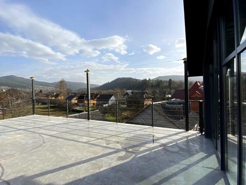 комерційна за адресою Грушевського вул., 1