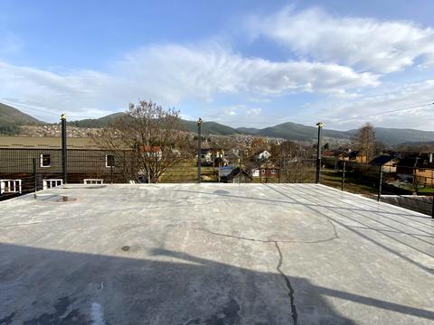 комерційна за адресою Грушевського вул., 1