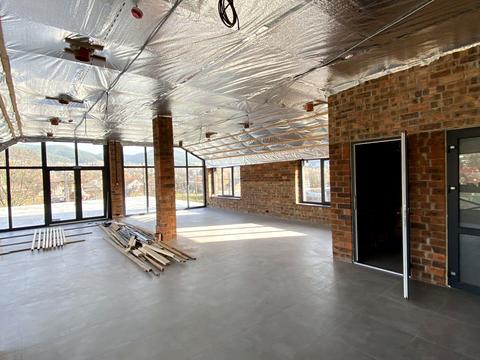 комерційна за адресою Грушевського вул., 1