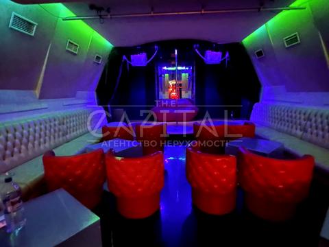 комерційна за адресою Велика Васильківська вул. (Червоноармійська), 58