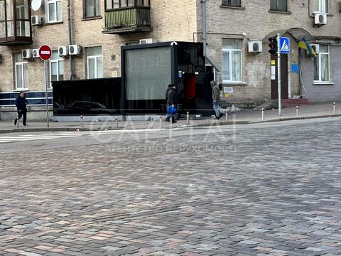 комерційна за адресою Велика Васильківська вул. (Червоноармійська), 58