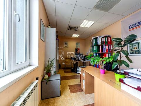 комерційна за адресою Київ, Здолбунівська вул., 7-А