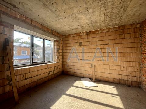 дом по адресу Листопадная ул., 1б/2