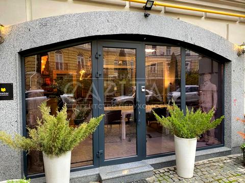 коммерческая по адресу вул. Кожем'яцька, 20в