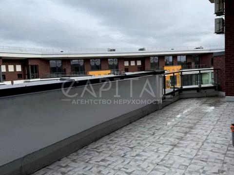 квартира за адресою Євгена Плужника вул., 3