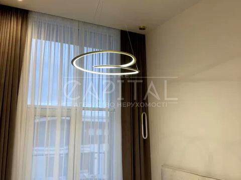 квартира за адресою Євгена Плужника вул., 3