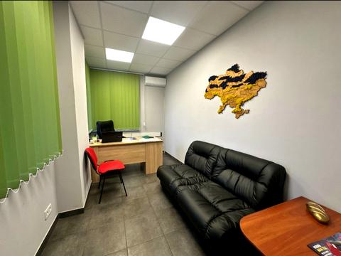 коммерческая по адресу Пустомыты, Глинская ул., 56