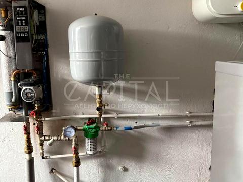 коммерческая по адресу вул. Воздвиженська, 22