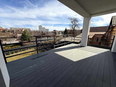 дом по адресу Листопадная ул., 1б/2