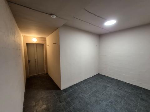 комерційна за адресою Європейського Союзу просп. (Правди), 45