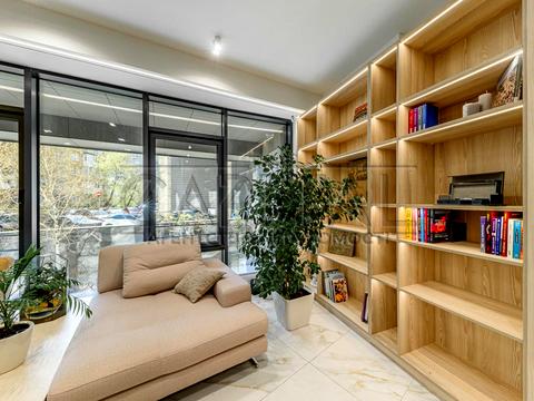 комерційна за адресою Буслівська вул., 12