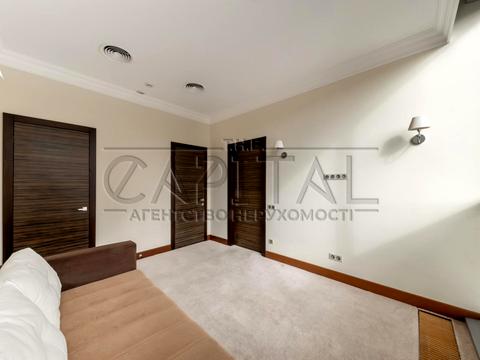 комерційна за адресою вул. Казарменна, 4а