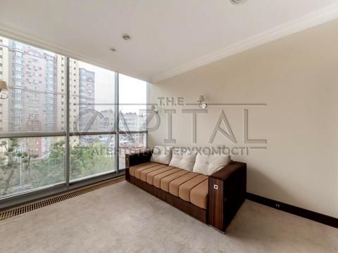 комерційна за адресою вул. Казарменна, 4а