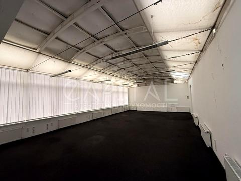 комерційна за адресою вул. Володимирська, 73