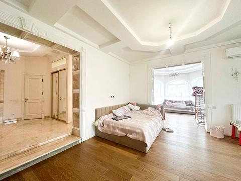 будинок за адресою Холодна вул.