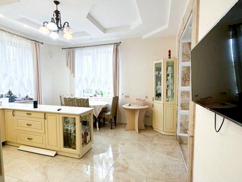 будинок за адресою Холодна вул.