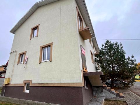 будинок за адресою Центральна вул.