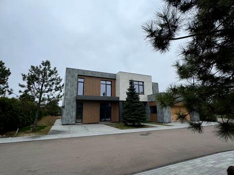 будинок за адресою Кар'єрна вул.