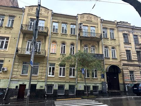 квартира за адресою Мала Житомирська вул., 7