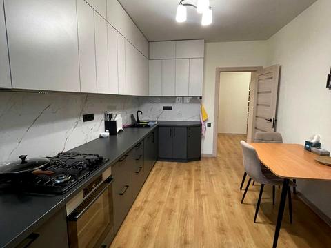 квартира за адресою Гната Хоткевича вул., 11