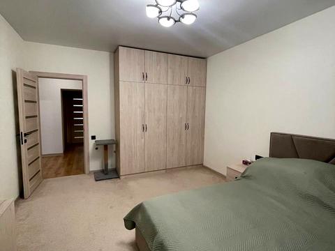 квартира за адресою Гната Хоткевича вул., 11