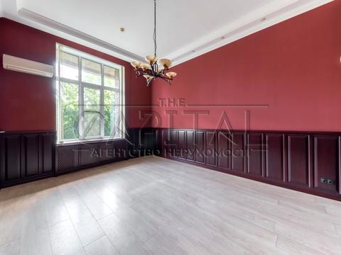 комерційна за адресою Старонаводницька вул., 6-Б