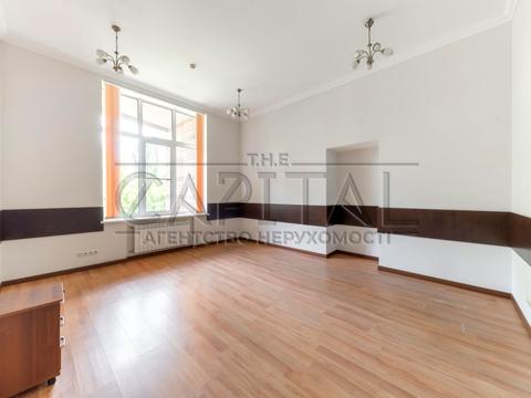 комерційна за адресою Старонаводницька вул., 6-Б