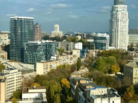 квартира по адресу Леси Украинки бульв., 7-В