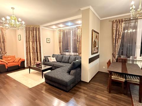 квартира по адресу Владимира Ивасюка просп. (Героїв Сталінграду), 4-А