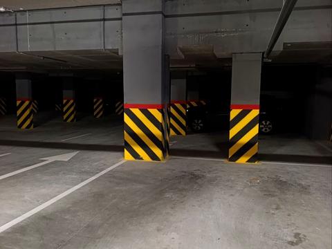 квартира за адресою Володимира Навроцького вул., 35