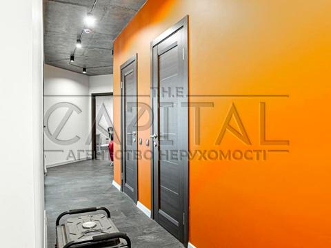 комерційна за адресою Срібнокільська вул., 1