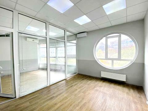 комерційна за адресою Кловський узвіз (Кловський), 7a