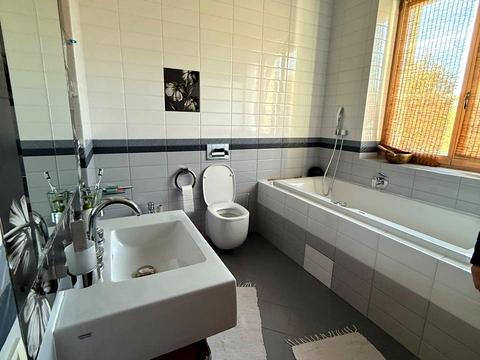 дом по адресу Апрельская ул.