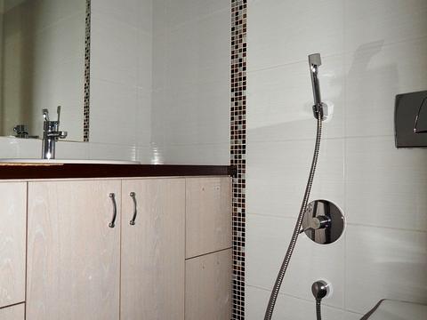 коммерческая по адресу Глинки ул. (Глинки), 7