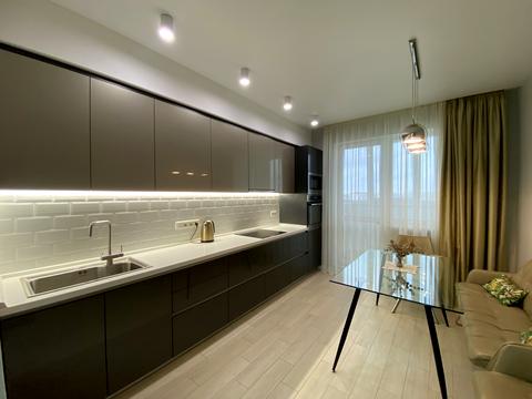 квартира за адресою Героїв полку "Азов" вул. (Маршала Малиновського), 8