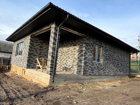 будинок за адресою Зоряна вул.