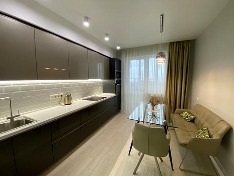 квартира за адресою Героїв полку "Азов" вул. (Маршала Малиновського), 8