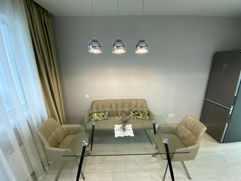 квартира за адресою Героїв полку "Азов" вул. (Маршала Малиновського), 8