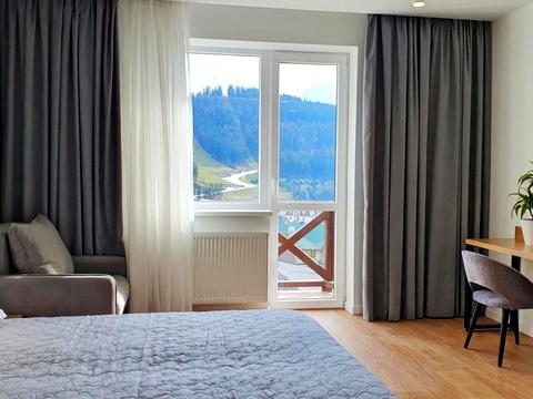 комерційна за адресою с. Поляниця, урочище Вишні вул., 2